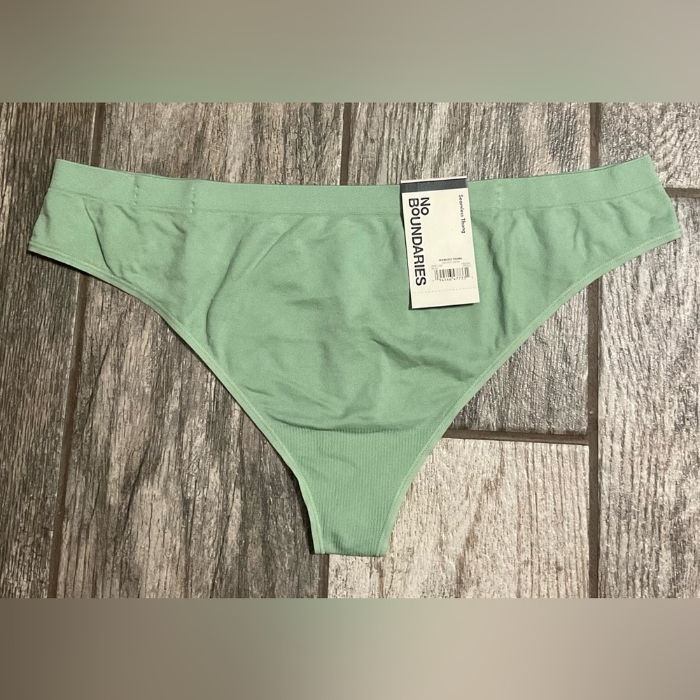 New Nobo, No Boundaries seamless thong panties Size XXL or XXXL Topiary Green
